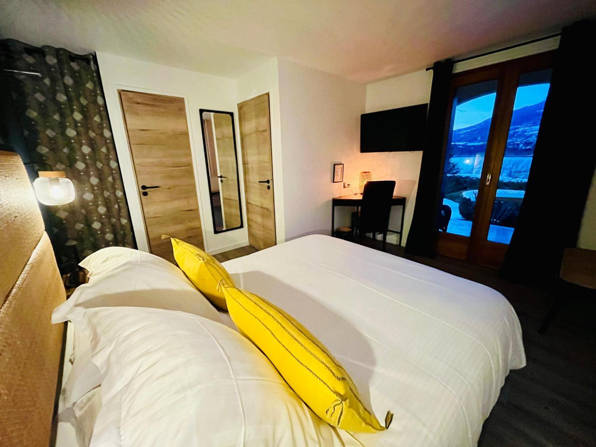 Hotel Les Chaumettes Savines Værelse billede